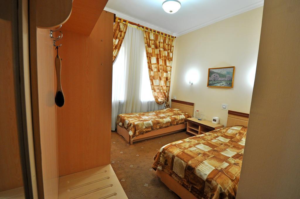 Grand Orzu Hotel Tashkent Exterior photo